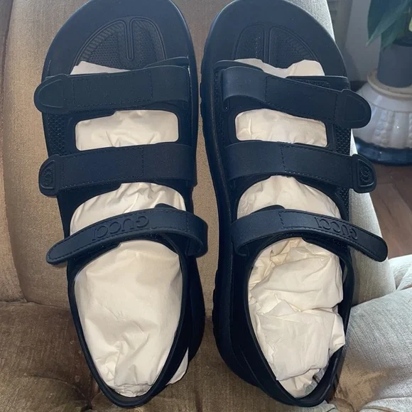 New authentic Gucci hiking sport sandal